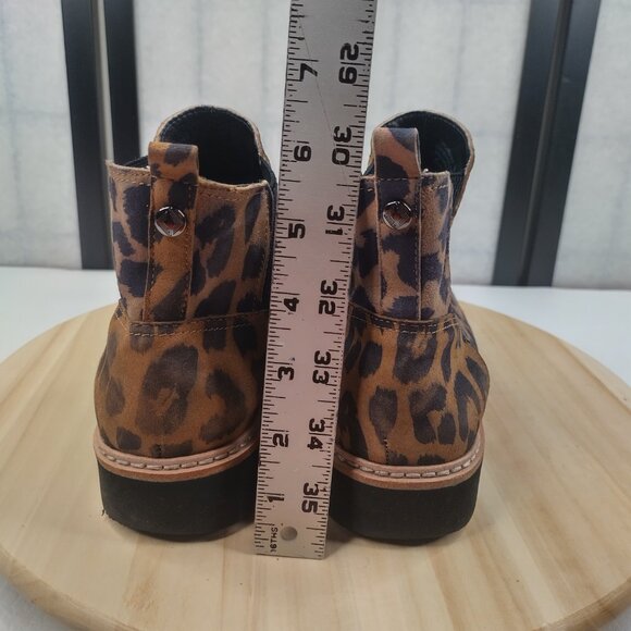 Donald J Pliner Carsyn Leopard Lug Sole Chelsea Tan & Black Boots Women US 9M - Picture 8 of 14